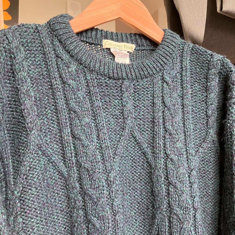 MADE IN THE UK - COLUMBIA REID - HEAVY WOOL WINTER SWEATER - NAVY/GREEN - LARGE